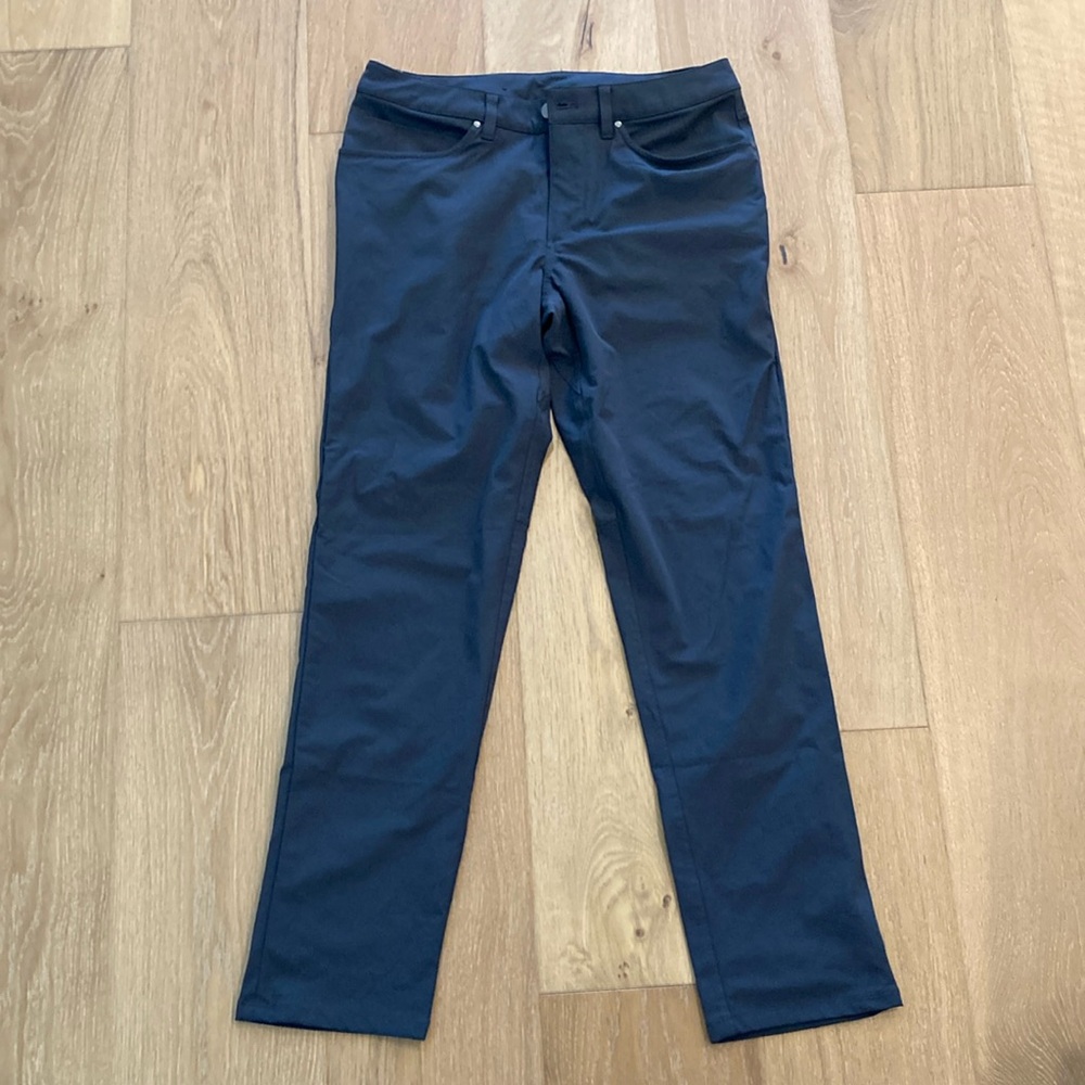 Lululemon pants, size 31, dark gray